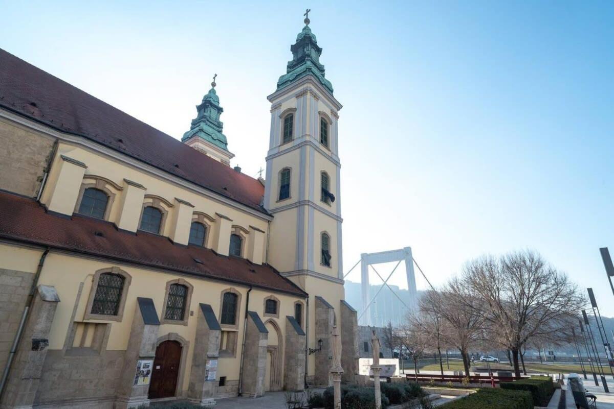 Convenient Apartment In The Heart Of Downtown Budapest Bagian luar foto