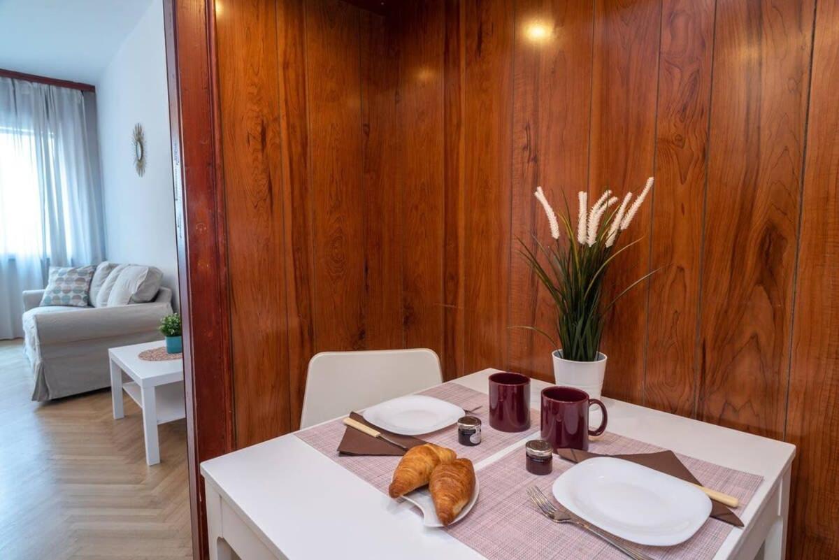 Convenient Apartment In The Heart Of Downtown Budapest Bagian luar foto