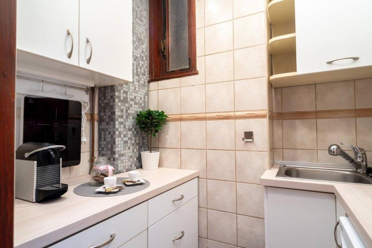 Convenient Apartment In The Heart Of Downtown Budapest Bagian luar foto