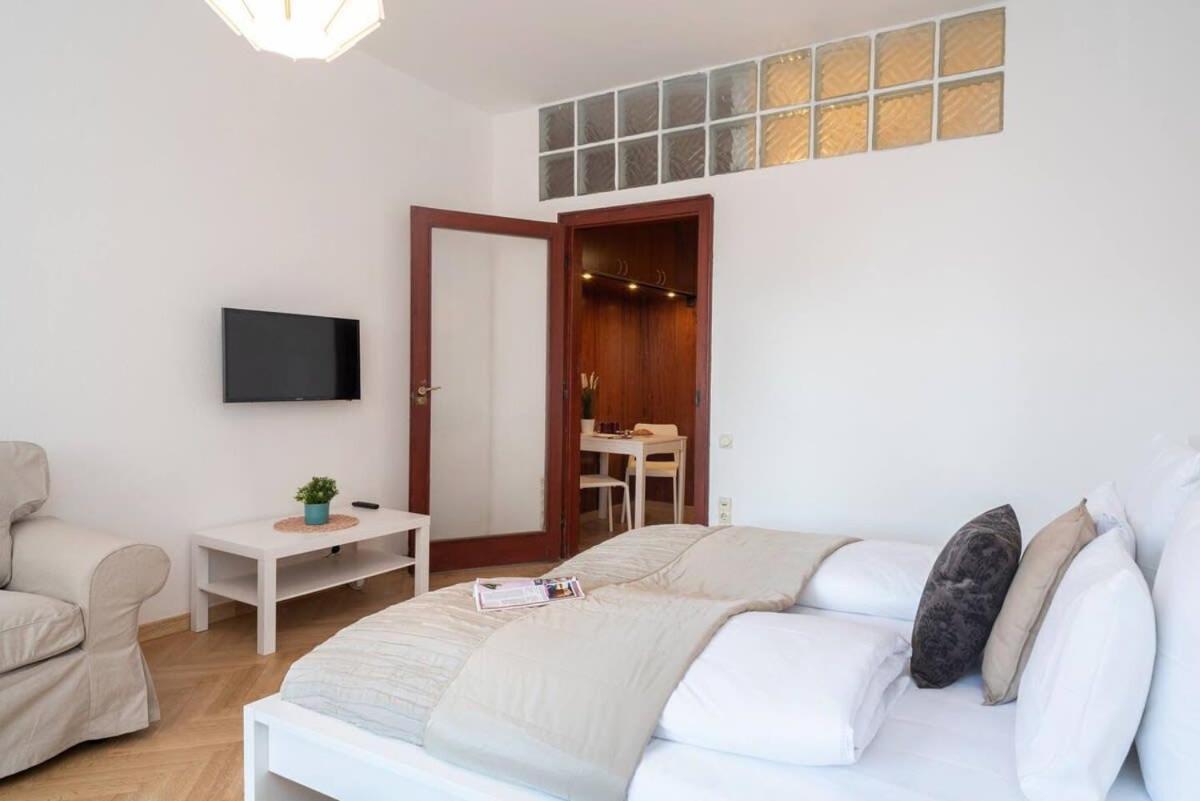 Convenient Apartment In The Heart Of Downtown Budapest Bagian luar foto